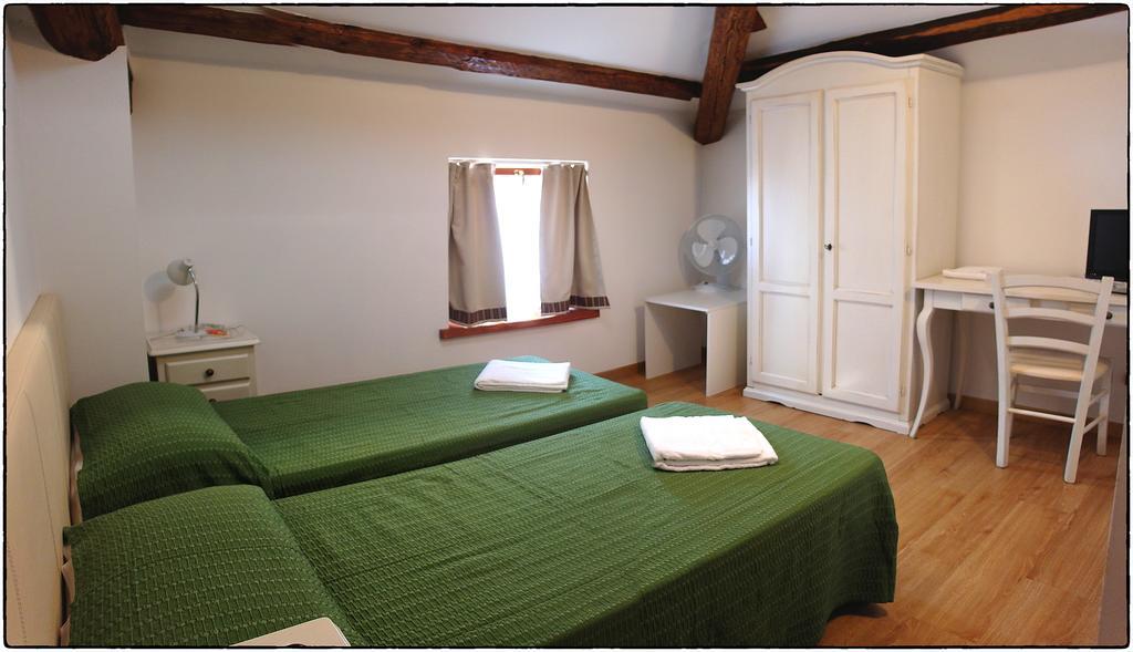 Locanda Del Re Feltre Rum bild