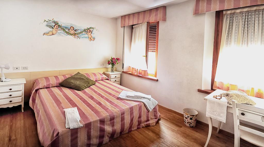 Locanda Del Re Feltre Rum bild