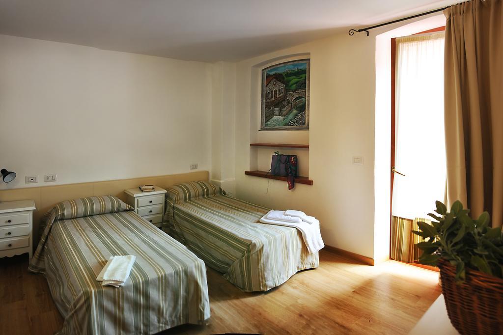 Locanda Del Re Feltre Rum bild