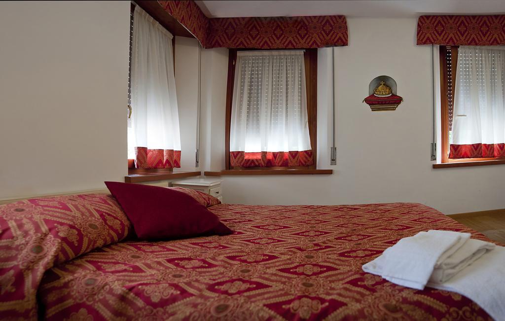 Locanda Del Re Feltre Rum bild