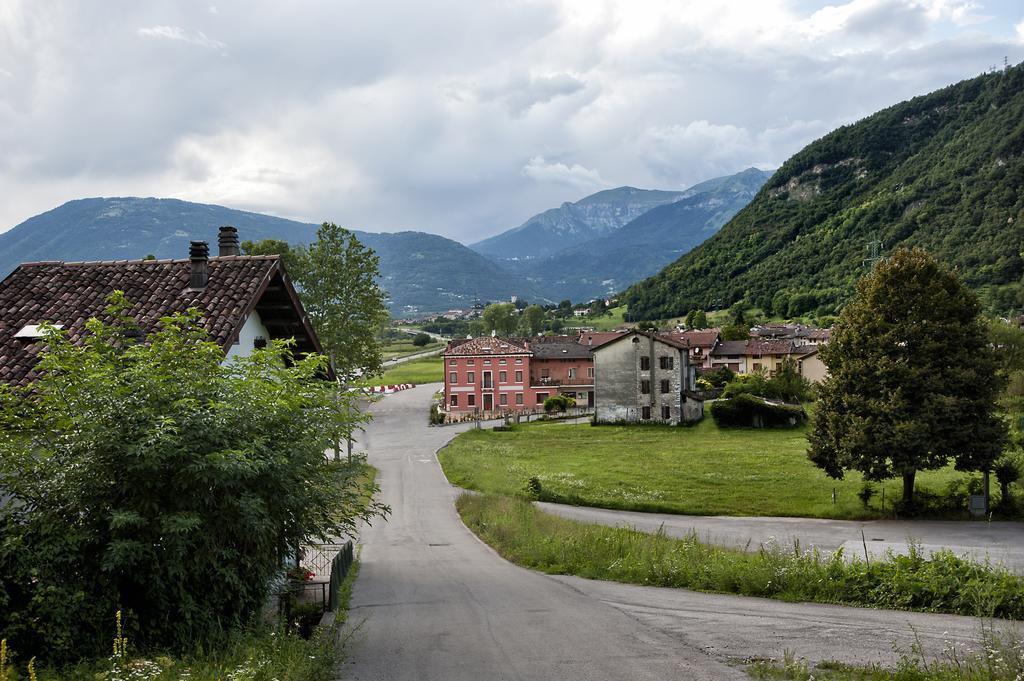 Locanda Del Re Feltre Exteriör bild