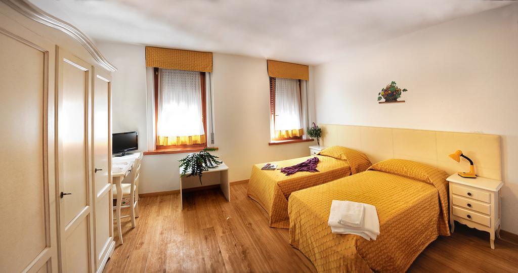 Locanda Del Re Feltre Rum bild
